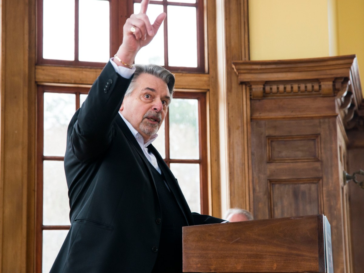 Longtime Bennington town manager dies at 77