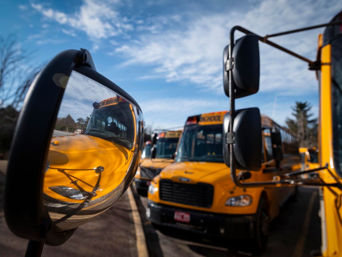 Days before the school year begins, Windham Southeast districts’ contracted bus drivers walk the picket line